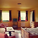 Guest house Adamjak 2*